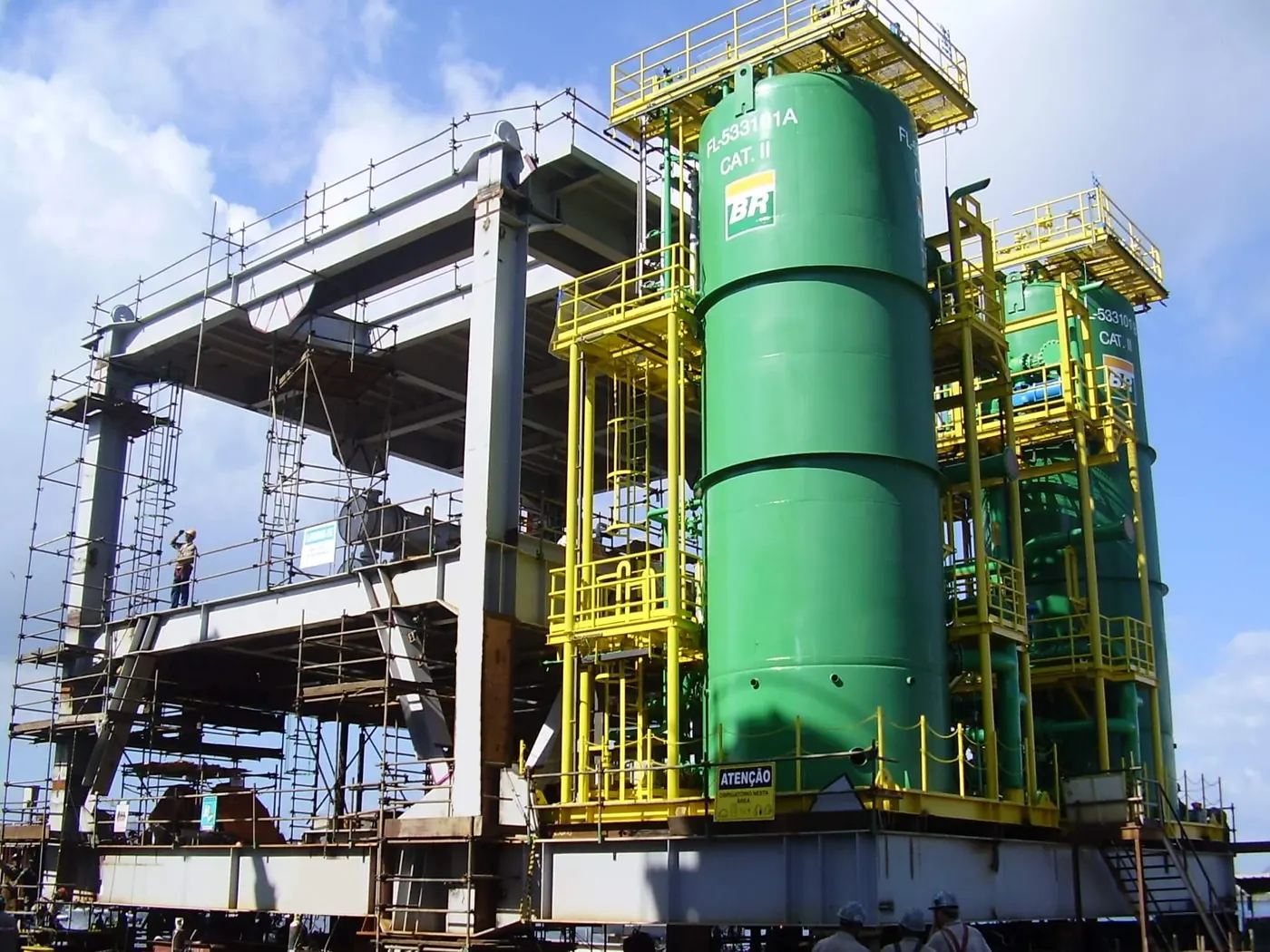 EPC: fornecimento de unidades de tratamento de água produzida