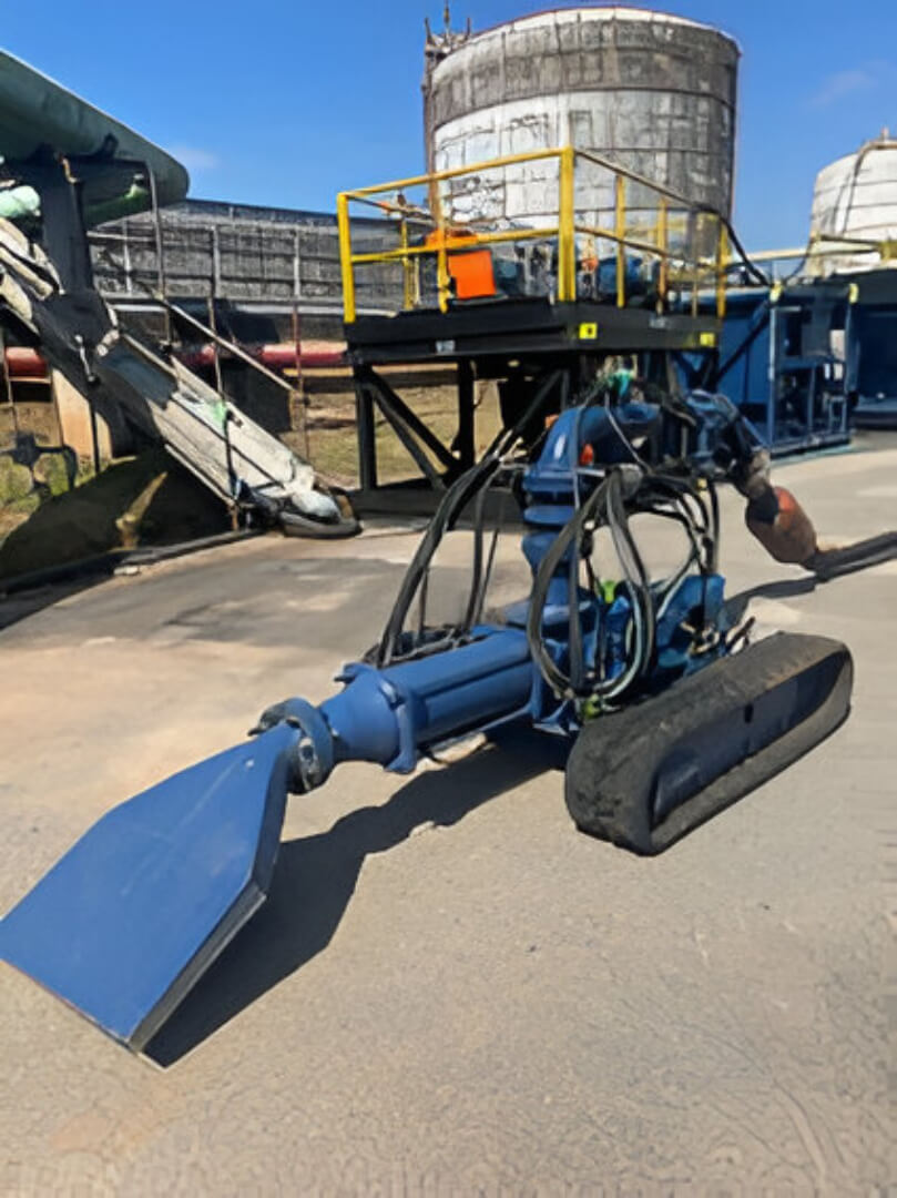 Technology and Safety for Efficient Tank Cleaning