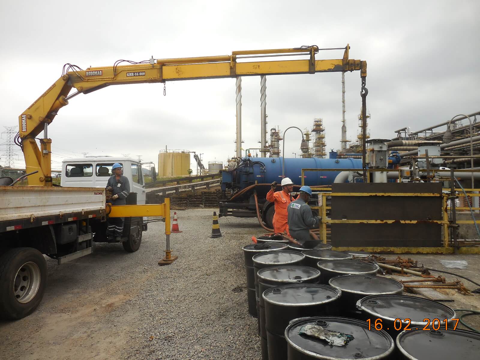 Infrastructure and Specialized Services in Macaé